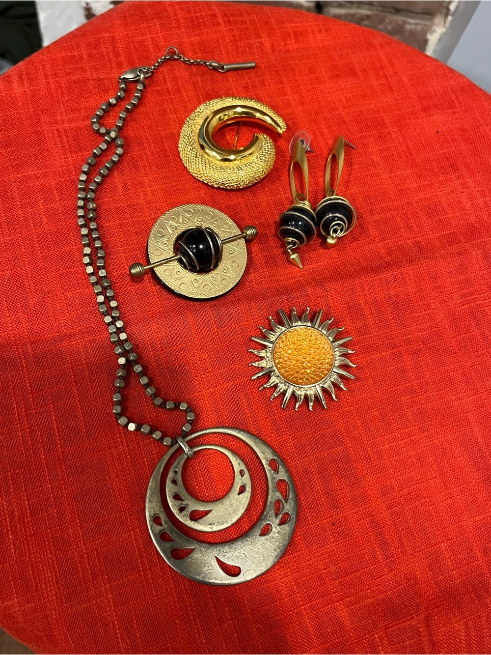 Vintage Celestial Jewelry Lot Kenneth Cole Napier JMR Sun Moon Signed Brooches